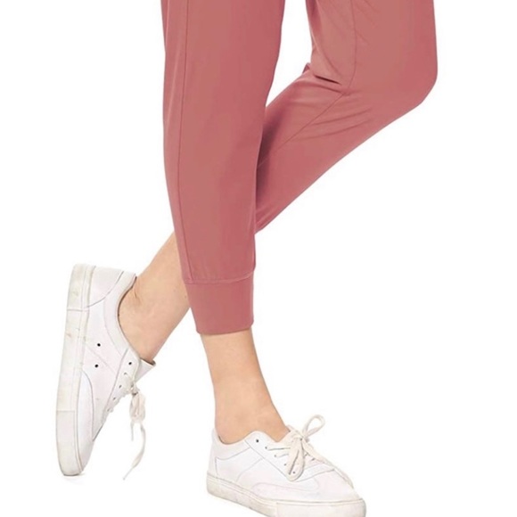 Ritiriko Women's Joggers with Pockets, High Waist Yoga Capri - Picture 2 of 7